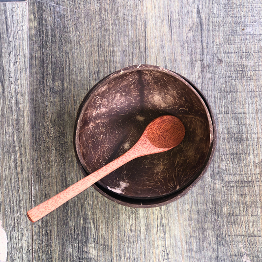 Natural Mixing bowl with wooden spoon | Coconut Shell Nzema Appolo